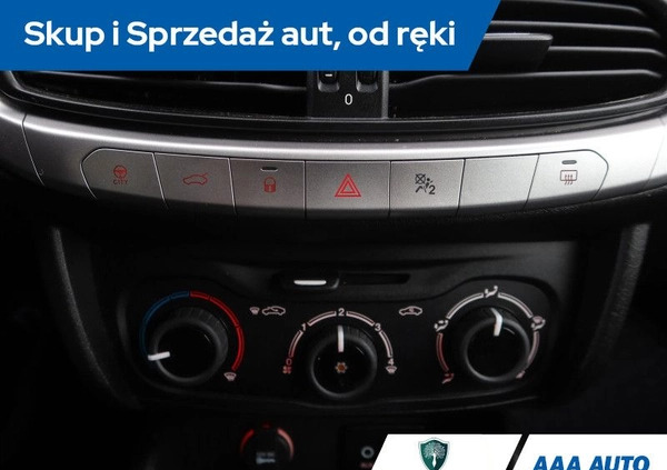 Fiat Tipo cena 44000 przebieg: 94183, rok produkcji 2016 z Ostrołęka małe 154